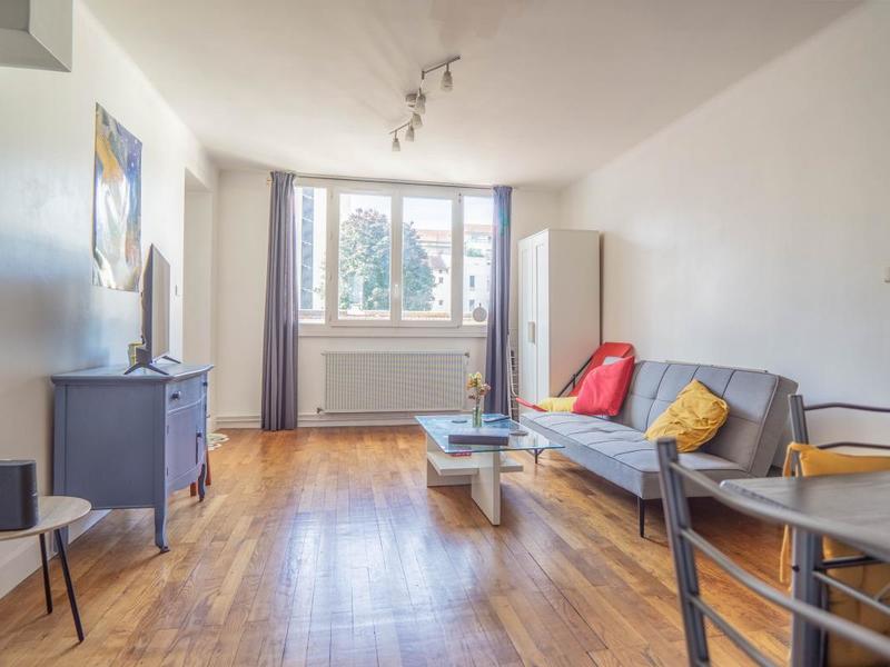 Chambre - 63 m² - 1 pièce