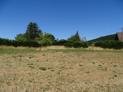 Terrain constructible - 1 999 m²