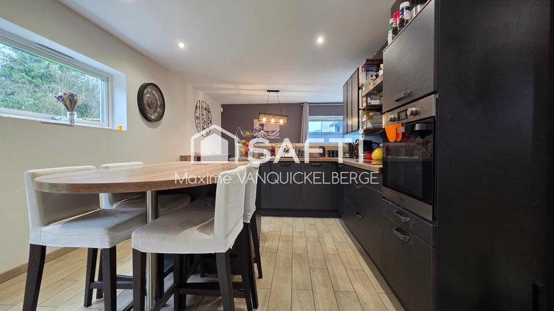 Maison - 135 m² - 7 pièces