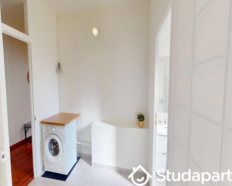 Chambre - 120 m² - 1 pièce