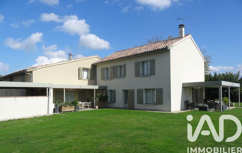 Maison - 354 m² - 14 pièces