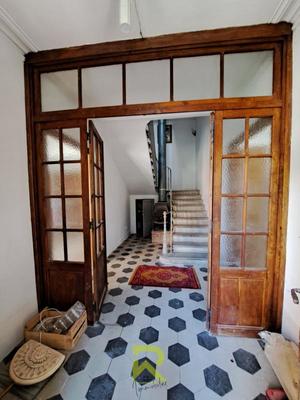 Maison - 400 m² - 20 pièces