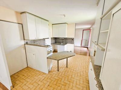 Appartement - 95 m² - 5 pièces