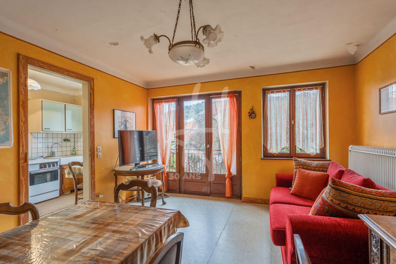 Maison - 226 m² - 7 pièces