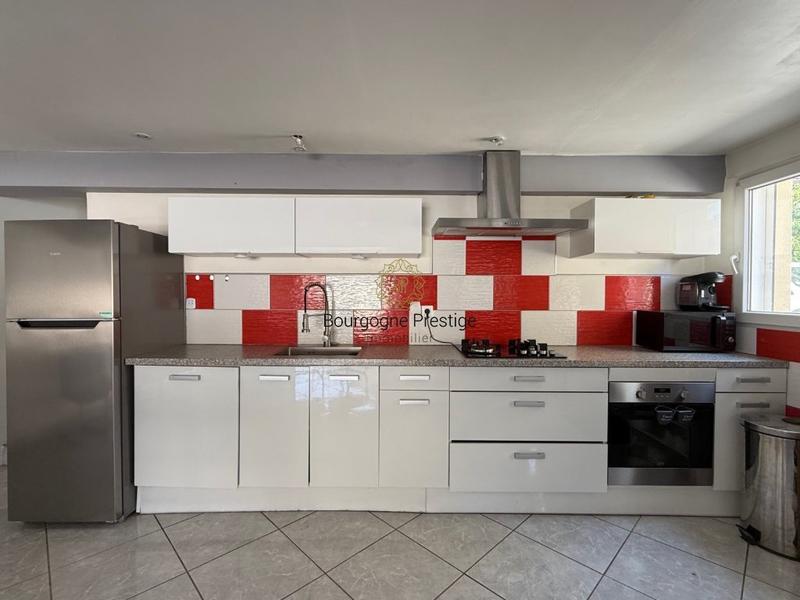 Maison de village - 92 m² - 3 pièces