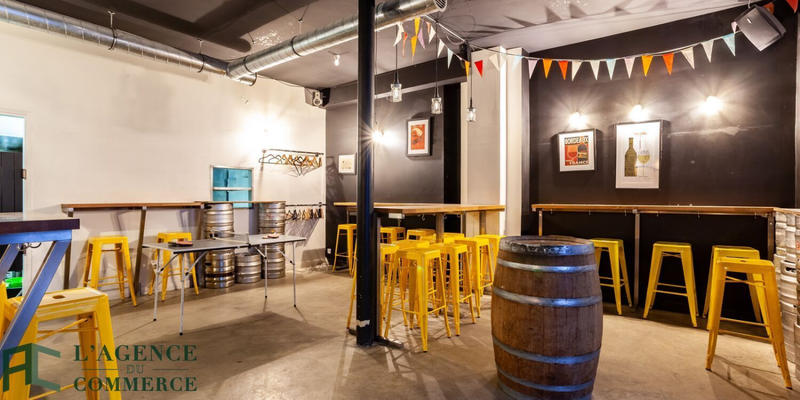 Fonds de commerce - Local commercial - 180 m²