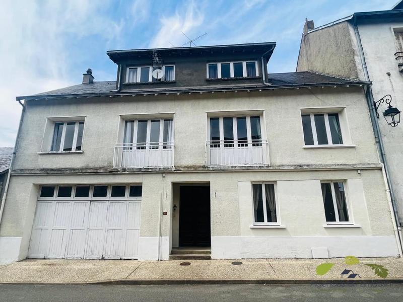 Maison - 206 m² - 10 pièces