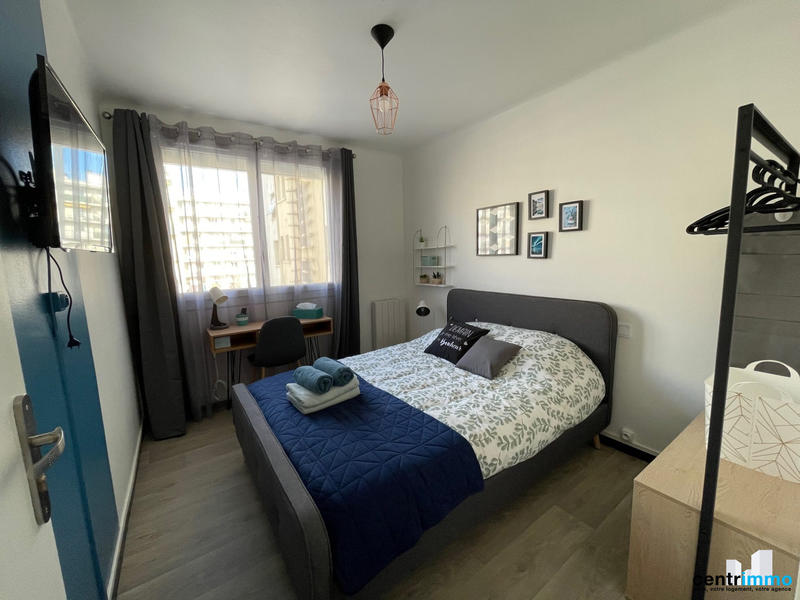 Appartement - 9 m² - 5 pièces