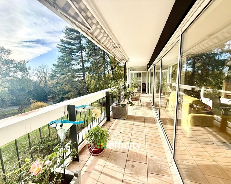 Appartement - 141 m² - 5 pièces