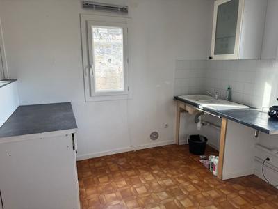 Appartement - 100 m² - 4 pièces