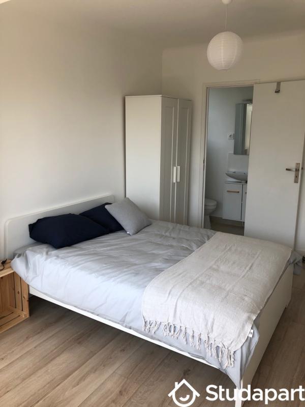 Chambre - 15 m² - 1 pièce