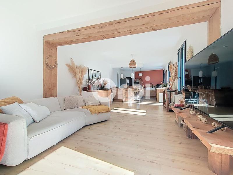 Maison - 198 m² - 5 pièces