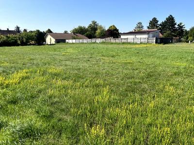 Terrain constructible - 1 911 m²