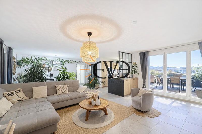 Appartement - 118 m² - 5 pièces