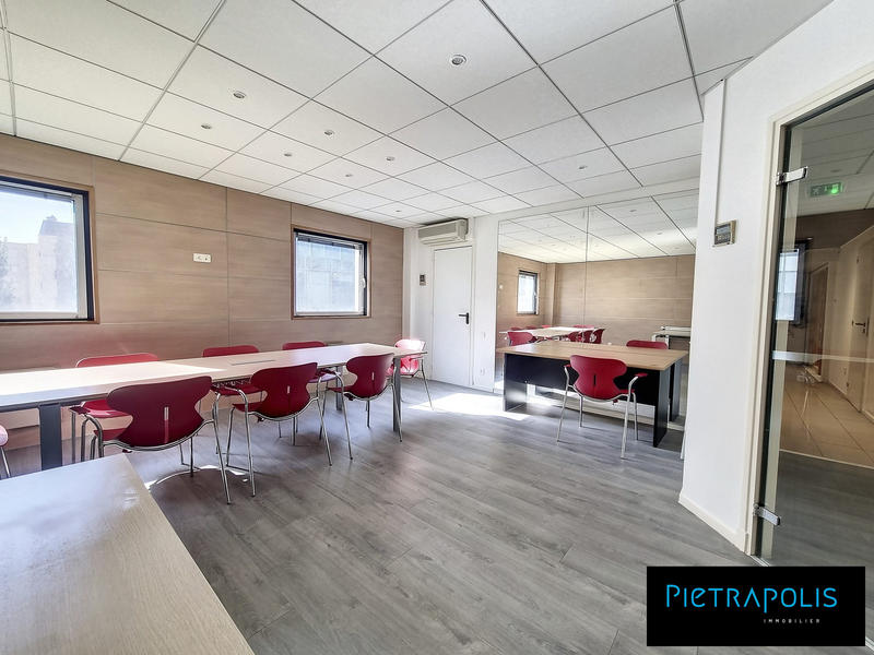 Bureau - 210 m²