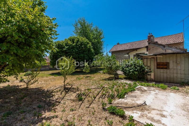 Maison en pierre - 75 m² - 4 pièces