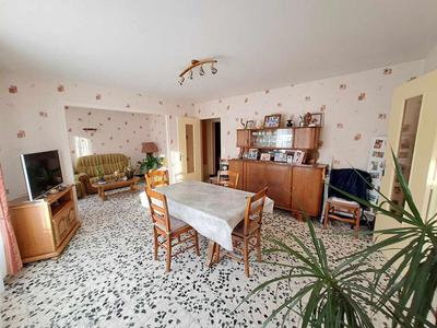 Maison - 95 m² - 4 pièces