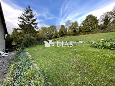 Maison - 97 m² - 5 pièces