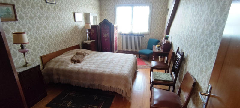 Maison - 195 m² - 10 pièces