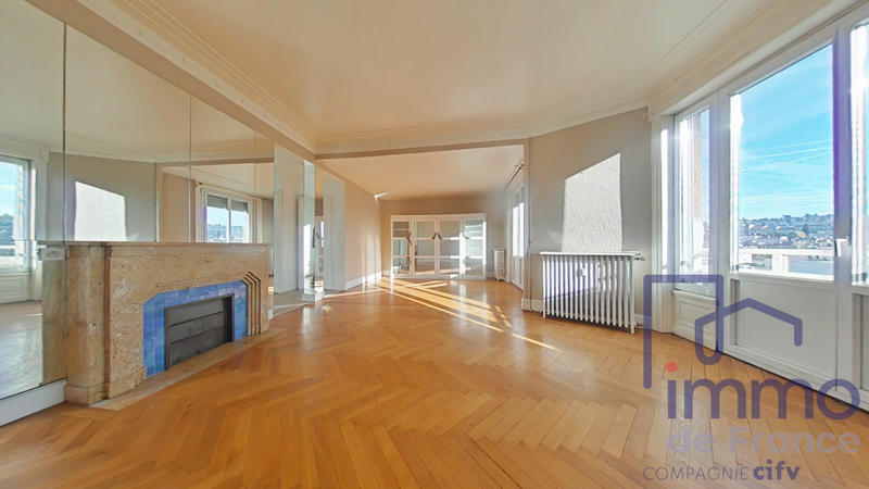 Appartement - 79 m² - 3 pièces