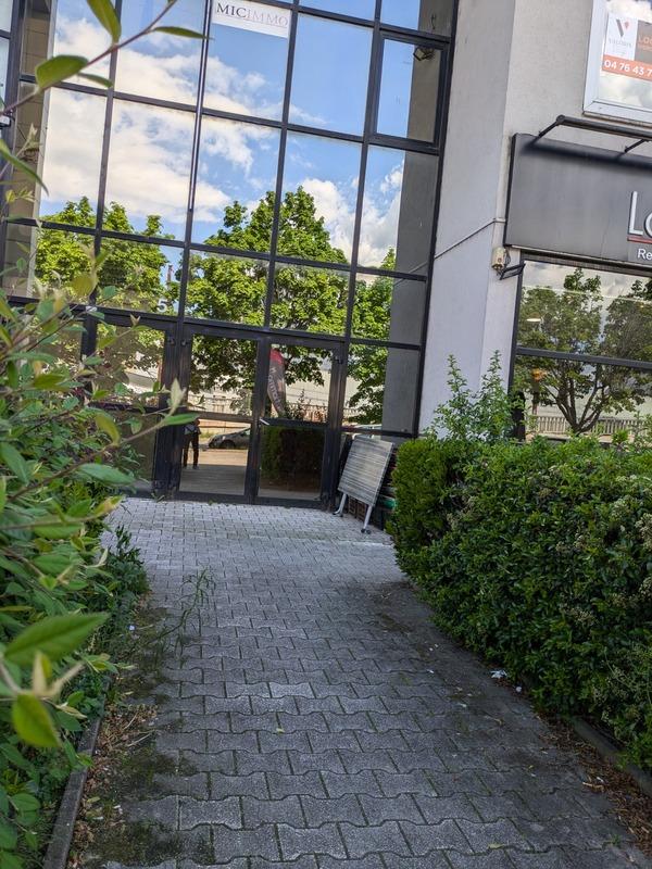 Bureau - 127 m² - 4 pièces