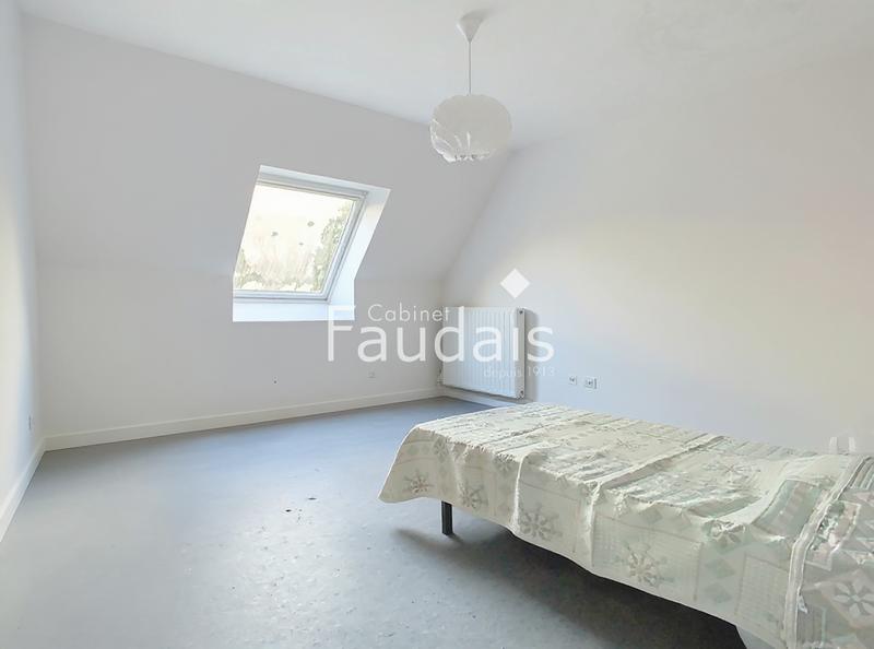 Propriété - 300 m² - 20 pièces