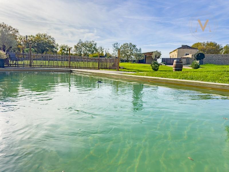 Haras - 250 m² - 6 pièces