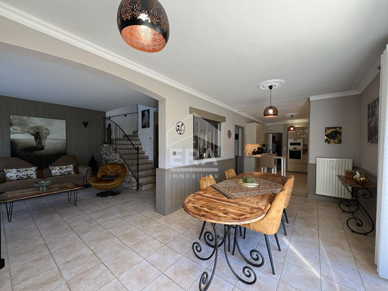 Maison - 160 m² - 5 pièces