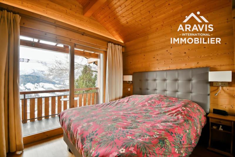 Propriété - 215 m² - 6 pièces