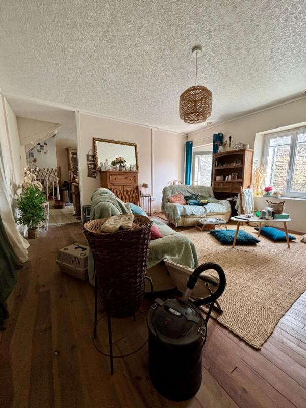 Maison - 180 m² - 7 pièces