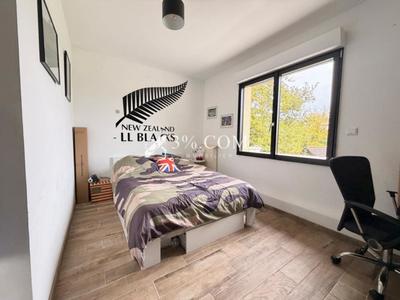 Maison - 135 m² - 6 pièces