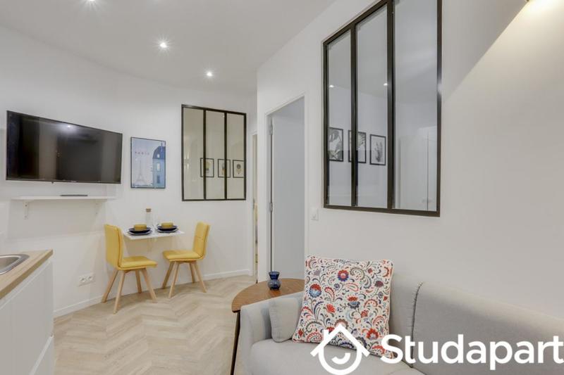 Chambre - 9 m² - 1 pièce