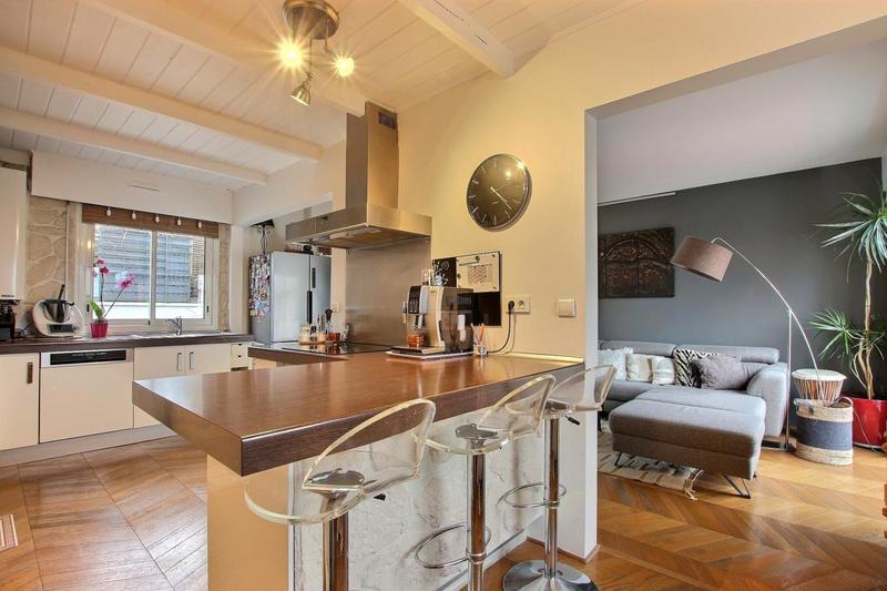 Appartement - 137 m² - 7 pièces