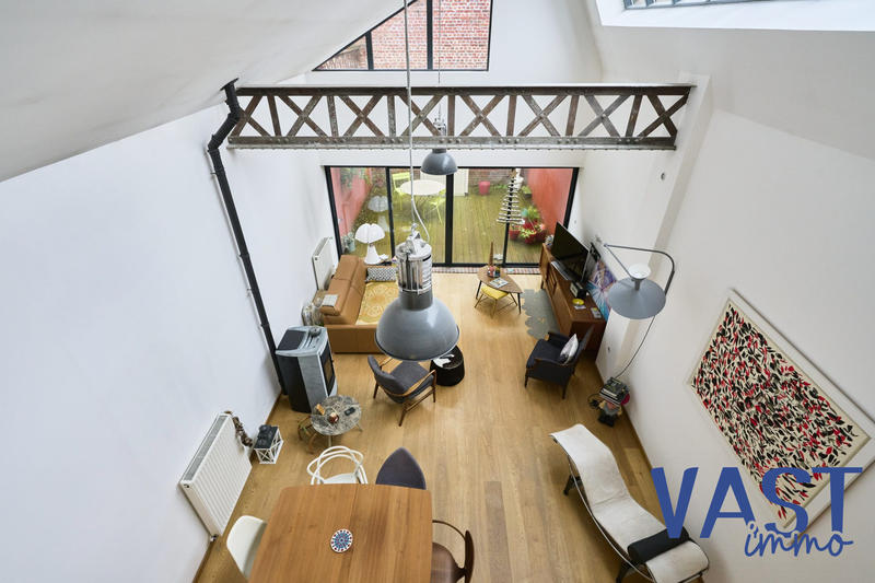 Loft - 127 m² - 4 pièces