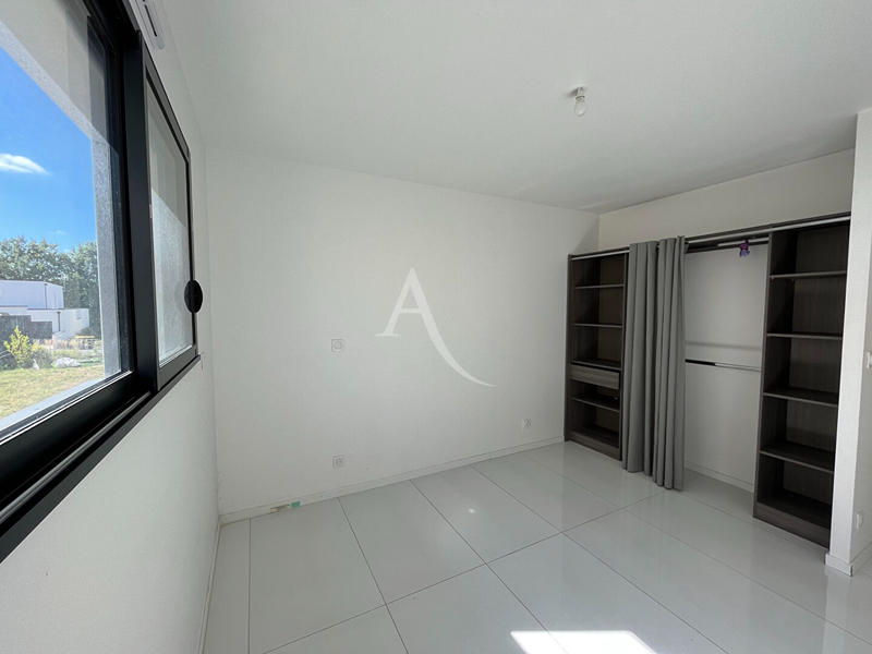 Maison - 121 m² - 6 pièces