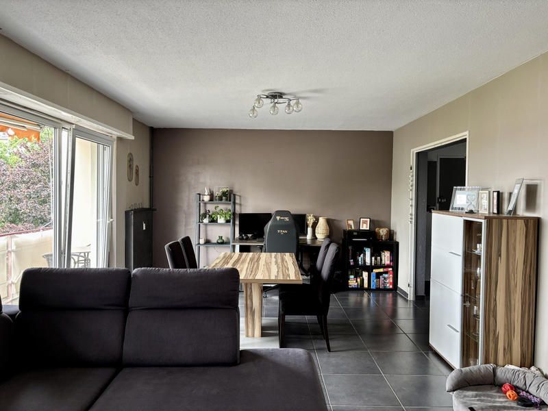 Appartement - 96 m² - 5 pièces