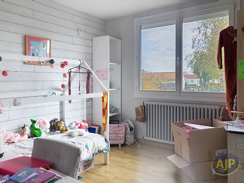 Maison - 127 m² - 8 pièces