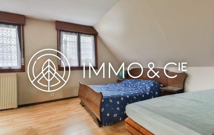 Maison - 245 m² - 8 pièces