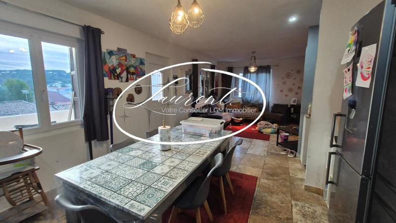 Immeuble - 134 m² - 6 pièces