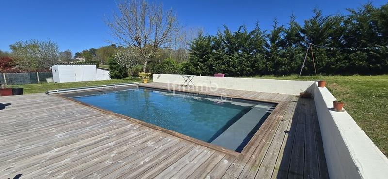 Maison traditionnelle - 116 m² - 5 pièces