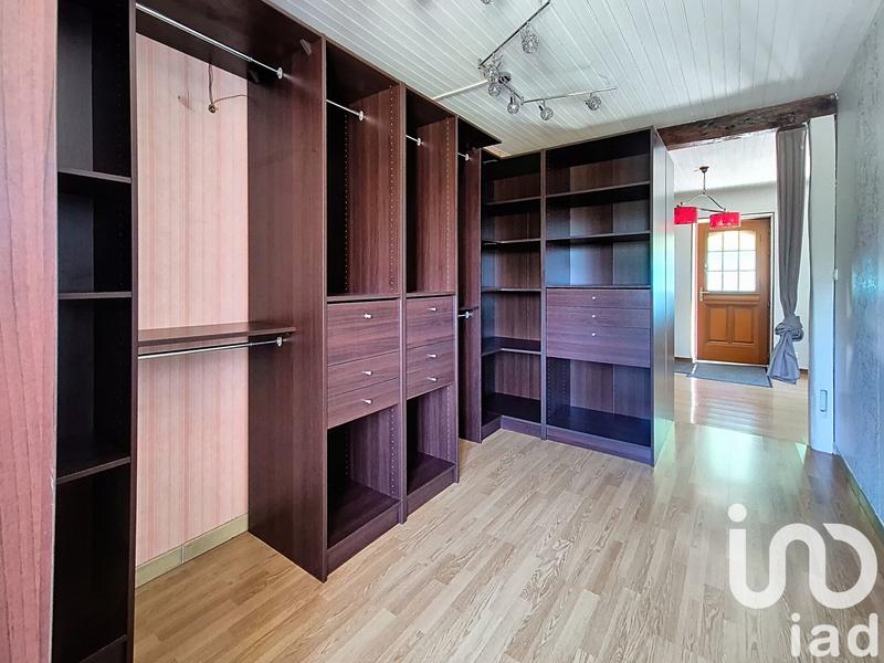 Maison - 215 m² - 8 pièces