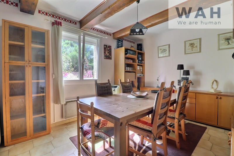 Maison - 195 m² - 8 pièces