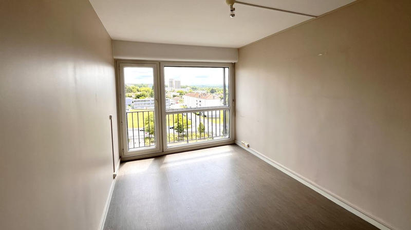 Appartement - 92 m² - 5 pièces