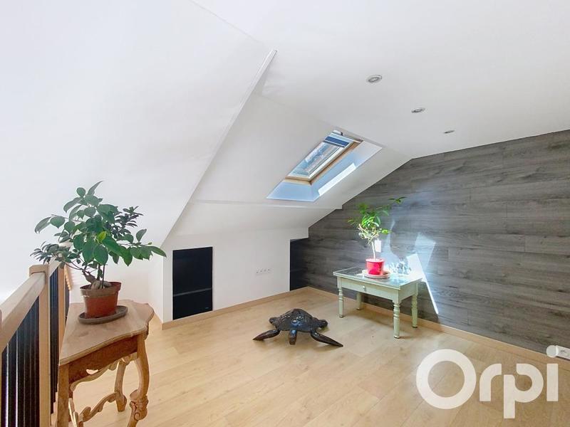 Maison - 123 m² - 5 pièces