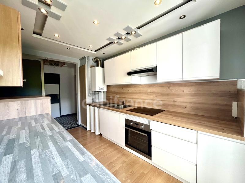 Appartement - 77 m² - 4 pièces