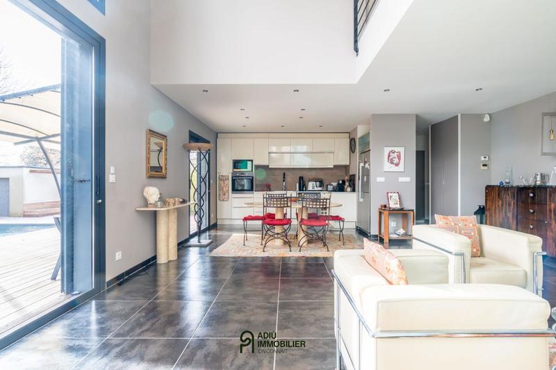 Maison - 136 m² - 4 pièces