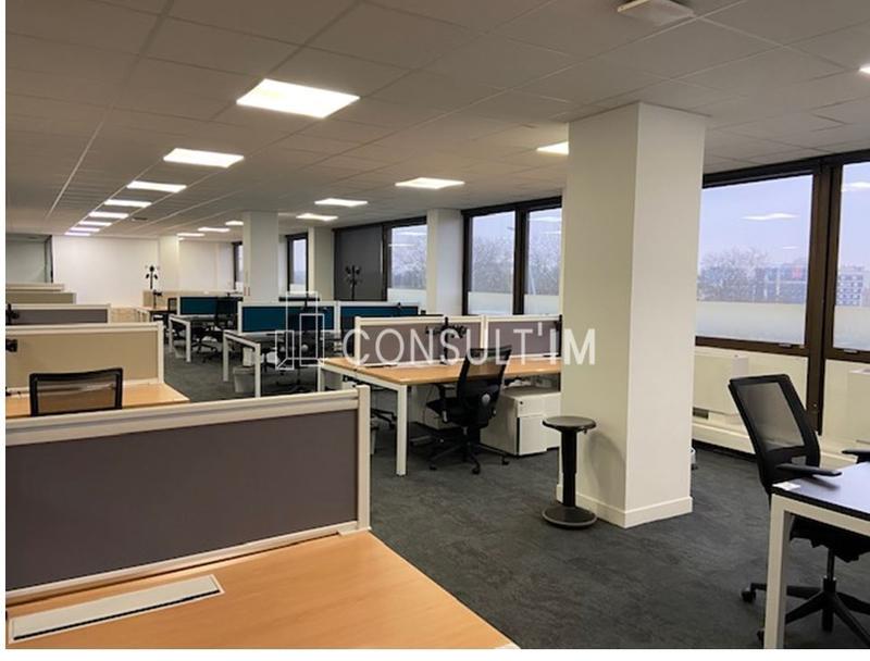 Bureau - 477 m²