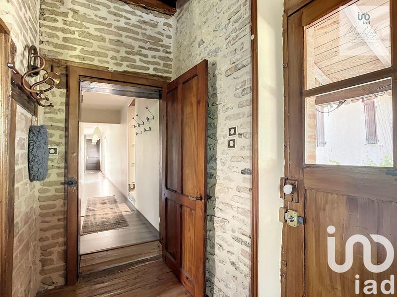 Maison - 220 m² - 10 pièces