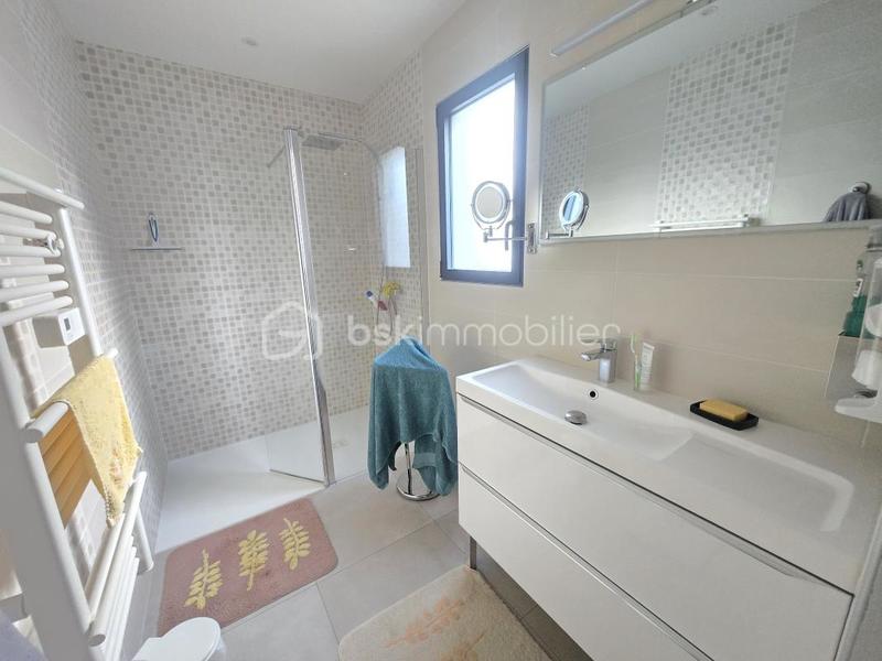 Pavillon - 130 m² - 5 pièces