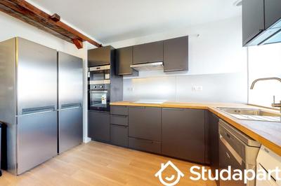 Chambre - 13 m² - 1 pièce